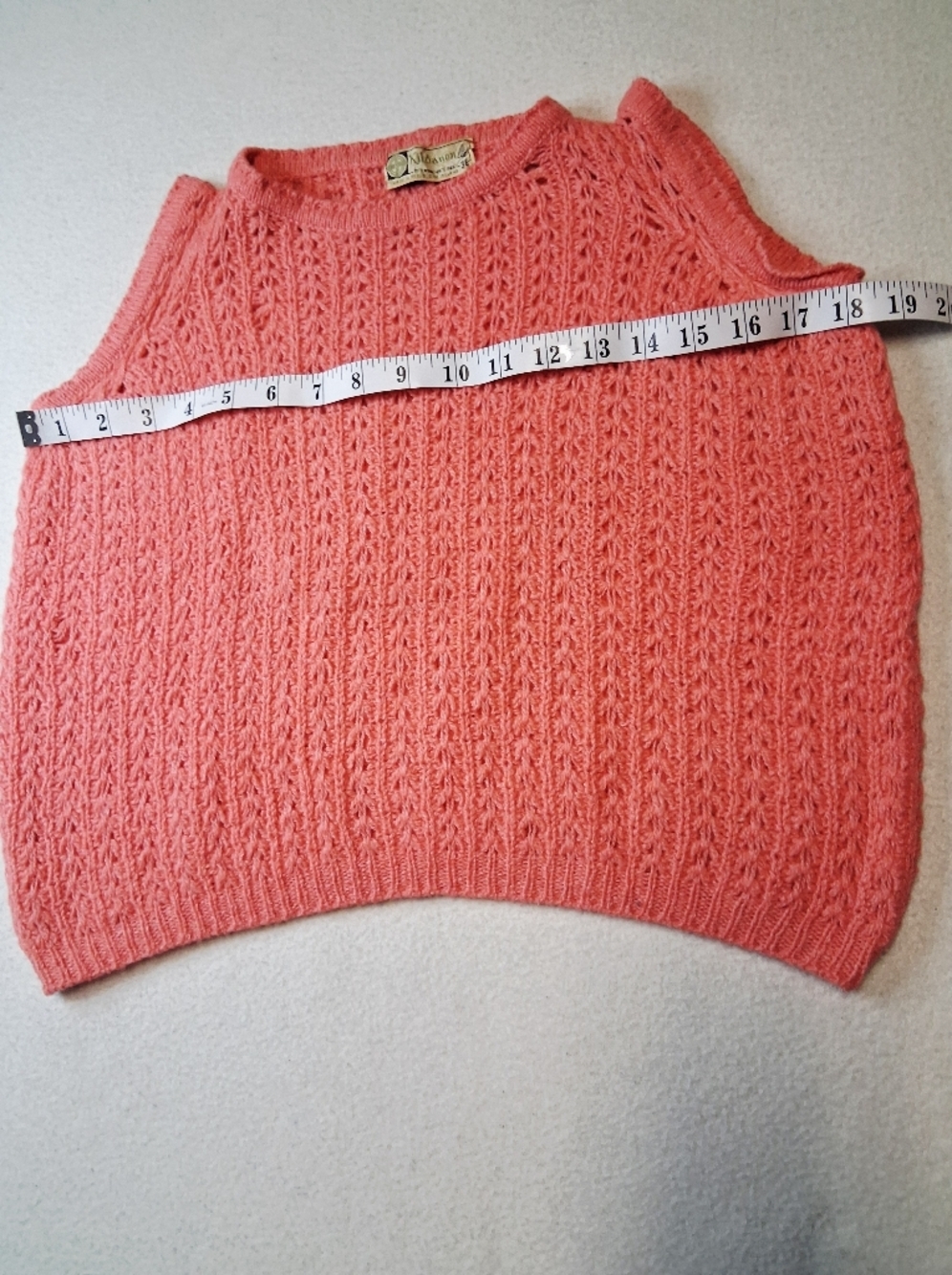 4/20$ 75% Wool 25% Silk Vintage Women’s Coral Cold-Shoulder Knit Sweater - Picture 2 of 8